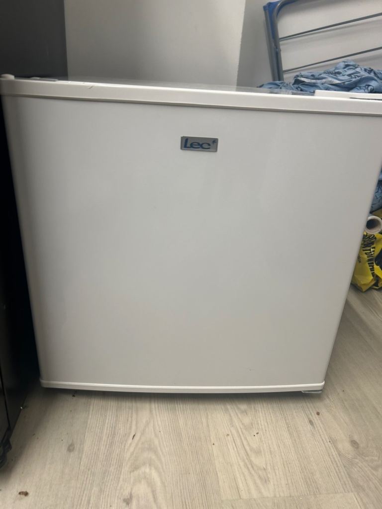 Mini Fridge with Freezer Compartment- Clean & works great 