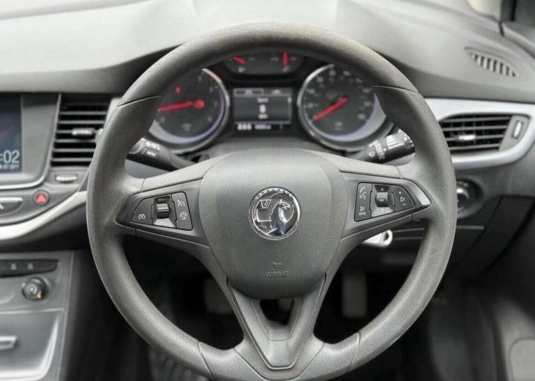 2017 Vauxhall Astra 1.4T 16V 125 Design 5dr HATCHBACK PETROL Manual