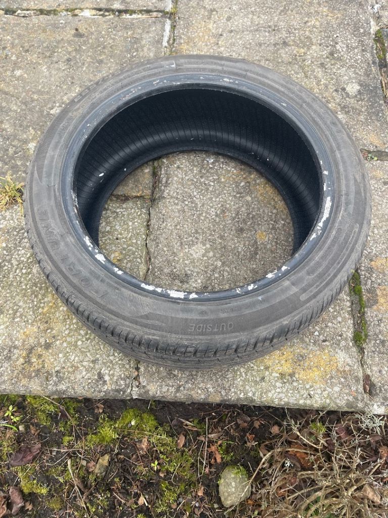 225/45zr17 Fortune tire, excellent Tread