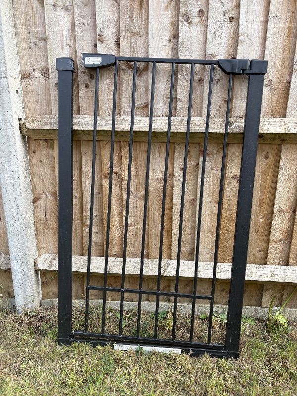 Black Metal Baby Gate – Good Condition