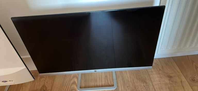 Hp monitor 27” screen (two available)