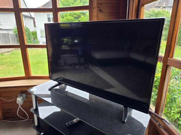 BUSH DLED43UHDHDRSA 43-inch 4K Smart TV