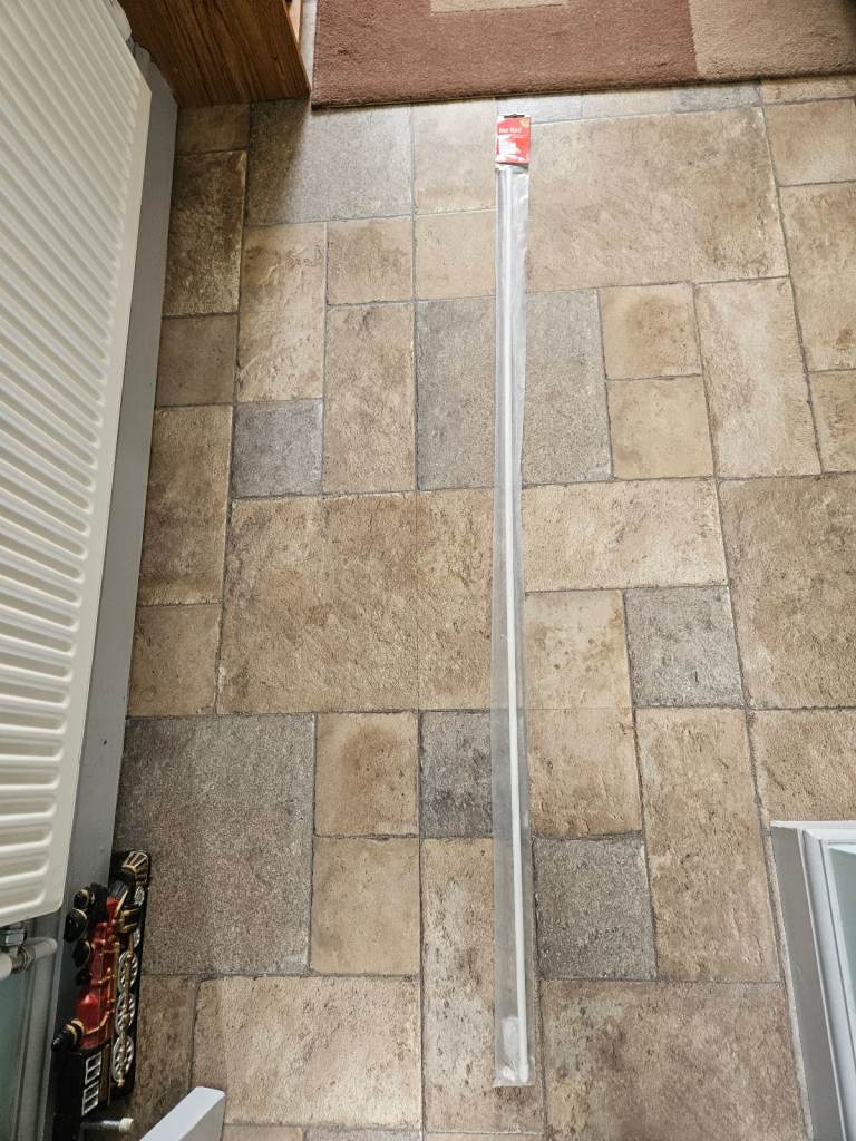  Extending Net curtain rod
