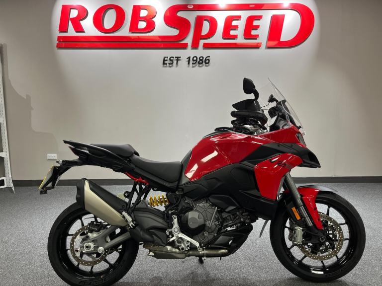 Ducati Multistrada V2 S, 2025