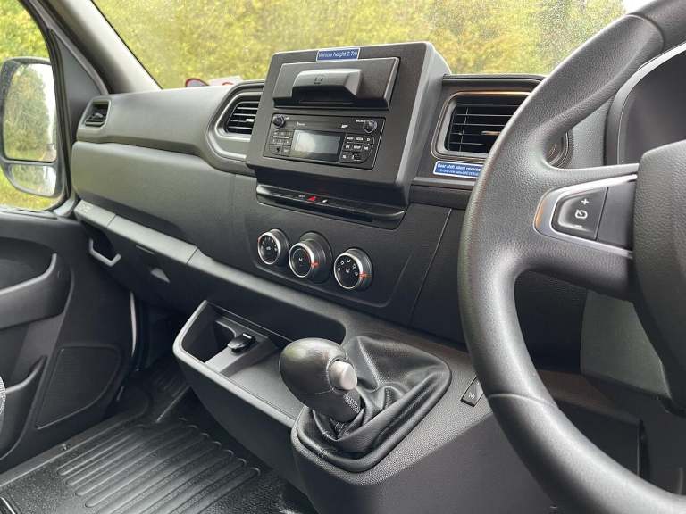 2021 Renault Master ZE 56KW FWD 3T1 L2 H2 ED MESS CREW CAB Unlisted Electric PANEL VAN Electric M...