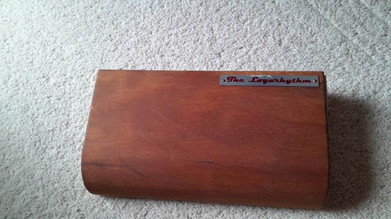 The Logarhythm stomp box