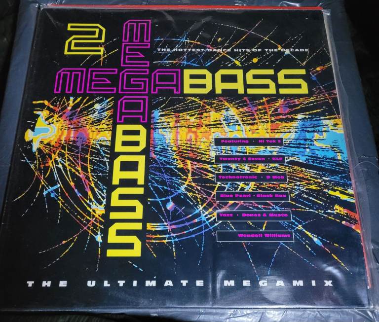 MEGABASS 2/THE MASTERMIXERS  LP: RAVE TO THE RHYTHM/RETROFUTURE (UK STAR 2448) r2/14