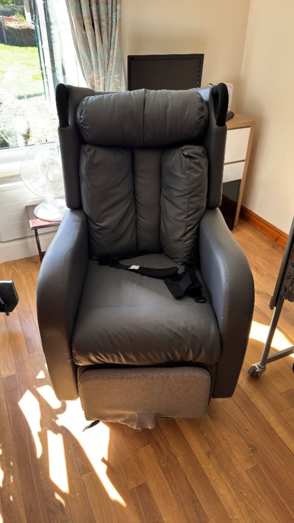 Free Liveasy Tilting Disability Chair