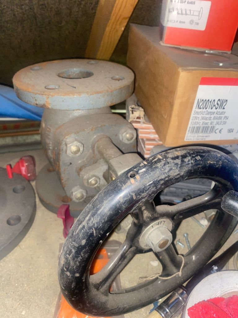 Steam valve 