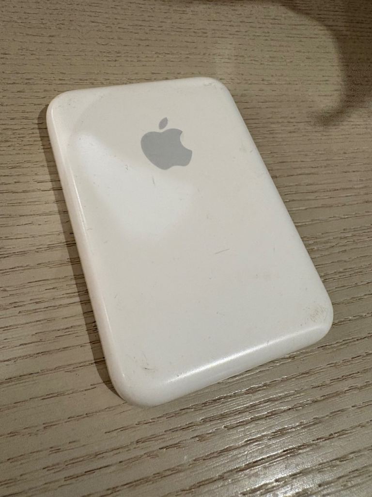 Genuine Apple MagSafe Battery Pack – Model A2384