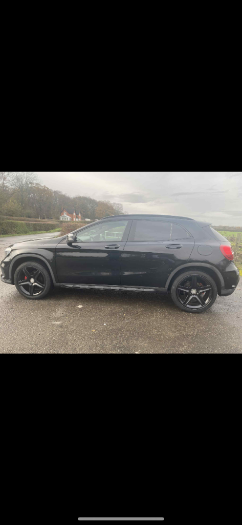 2016 MERCEDES GLA 200D AMG LINE EXECUTIVE 