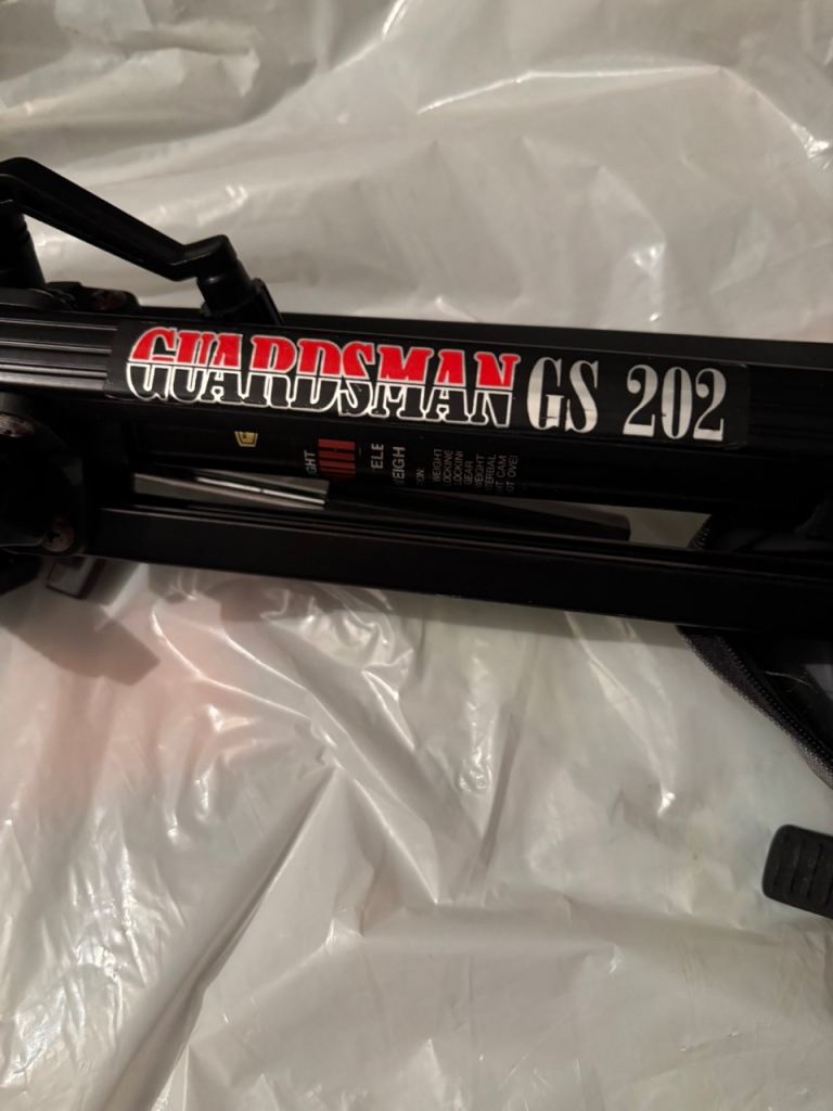 Guardsman GS 202 Tripod