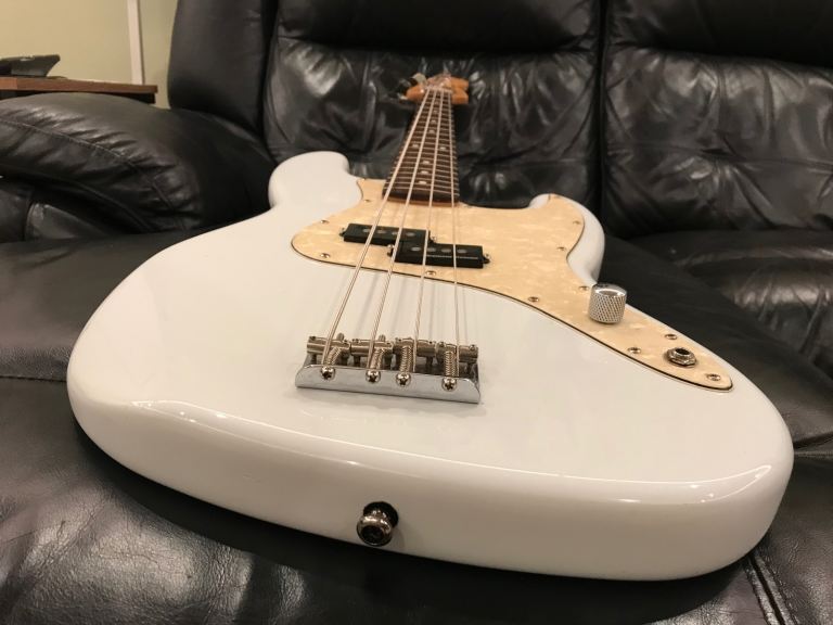 Fender Mark Hoppus Signature 4 string bass guitar, white blonde, 2002, fab!
