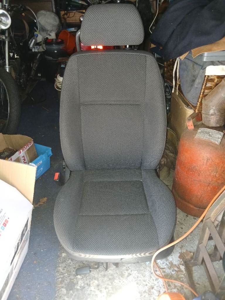 VW POLO 2001 FRONT PASSENGER SEAT
