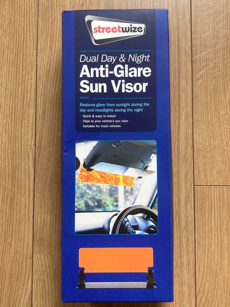 Streetwize Dual Day & Night Anti-Glare Sun Visor (model SWVIS1) 