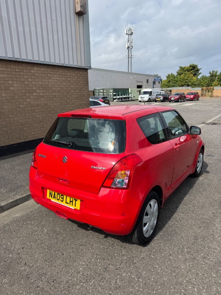 Suzuki, SWIFT, Hatchback, 2009, Manual, 1328 (cc), 3 doors
