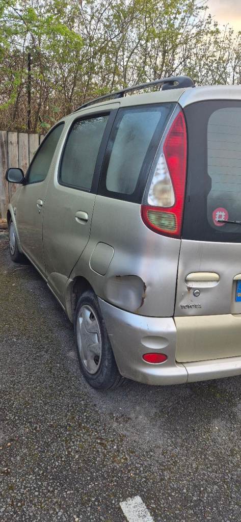 Toyota yaris verso automatic 