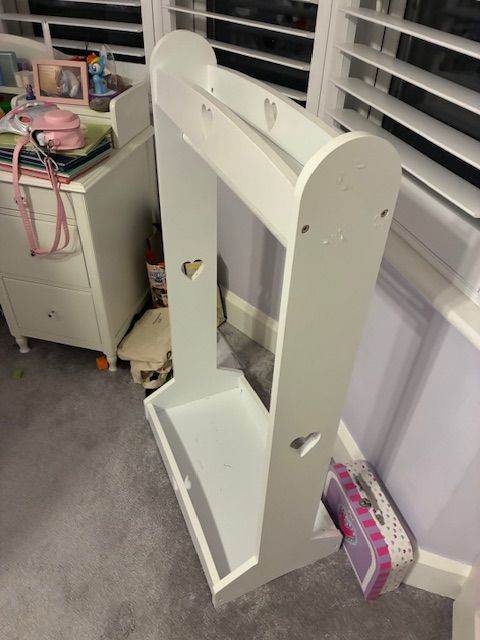 GLTC Sweetheart Dressing Rail