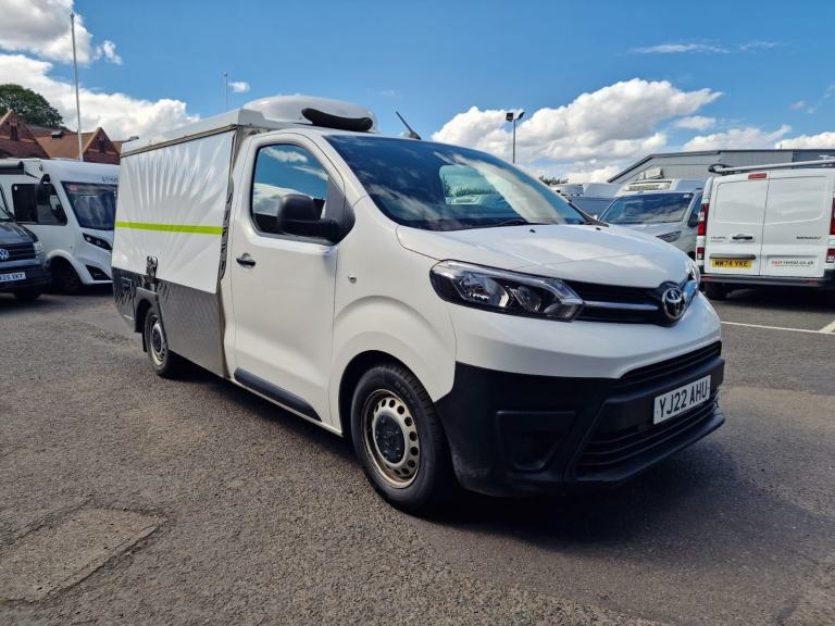 Jiffy Pranzo Toyota Proace 