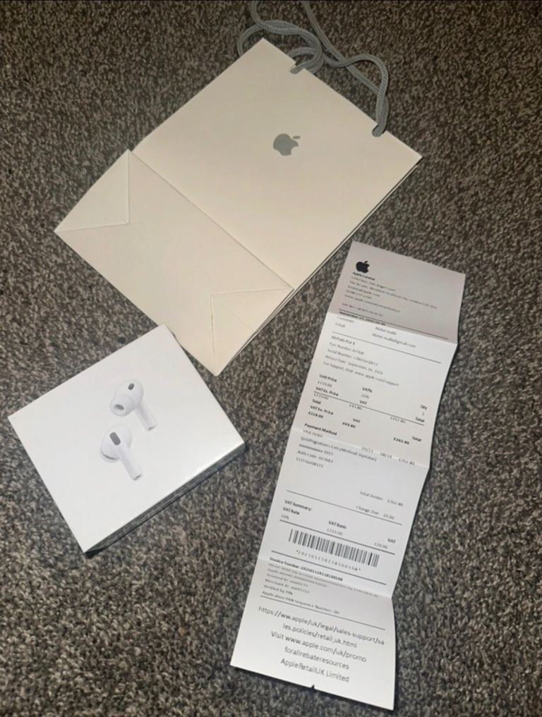 Apple AirPods Pro 3 (2025) Brand new