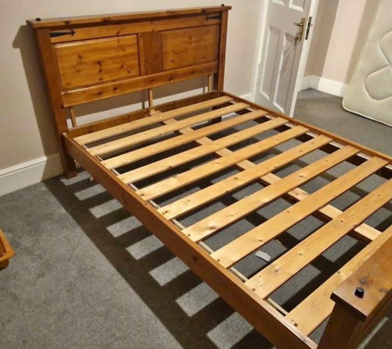Solid wood double bed 