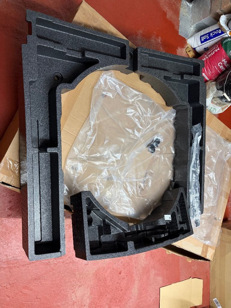 Spare wheel set - NO Wheel or tools - see pics - Skoda kadiaq