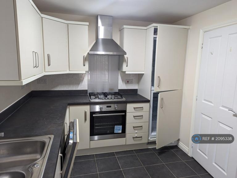 3 bedroom house in Cowleaze, Swindon, SN5 (3 bed) (#2095338)