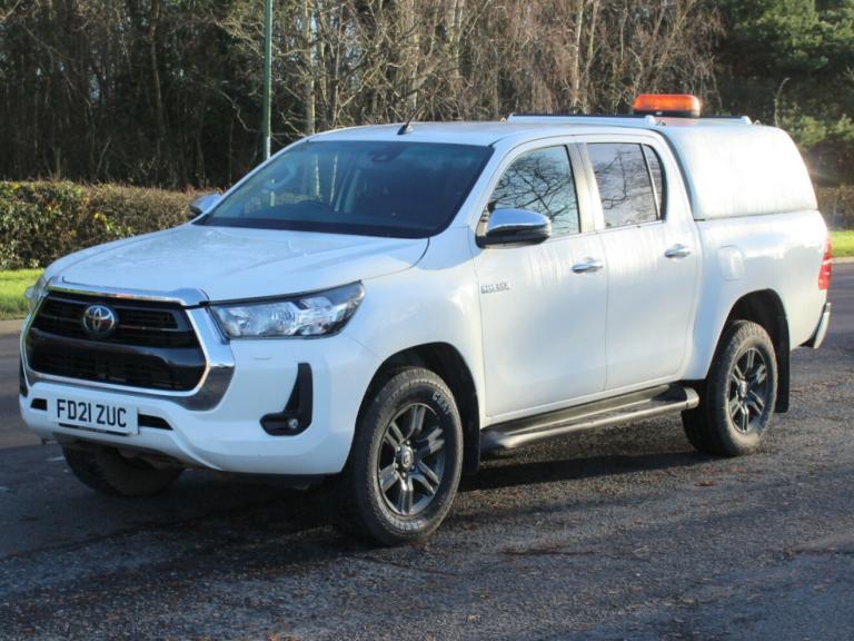 2021 Toyota Hilux 2.4 D-4D Icon Pickup Double Cab 4dr Diesel Manual 4WD Euro 6