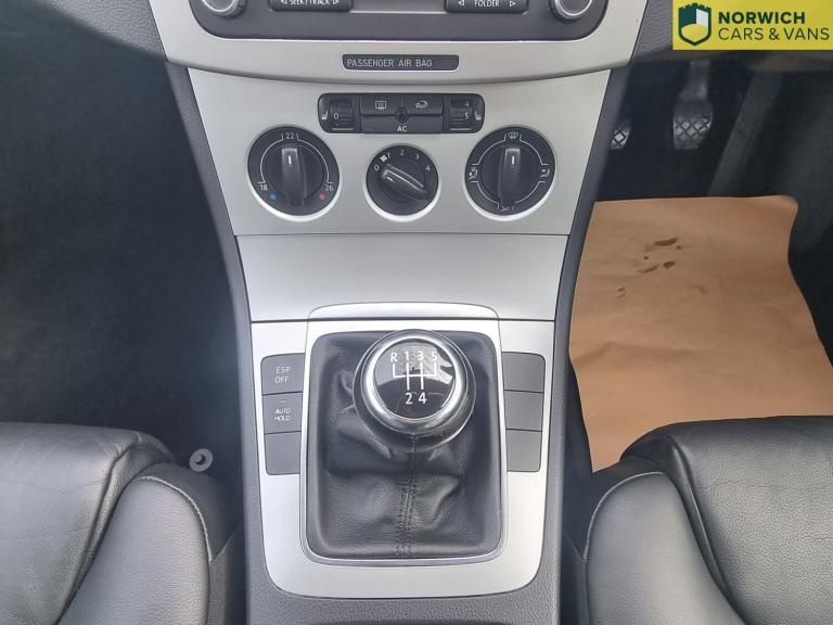 VOLKSWAGEN PASSAT 2.0 TDI Highline Plus 2009