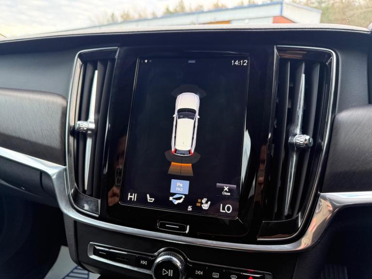 2018 Volvo V90 2.0 D4 Cross Country Pro 5dr AWD Geartronic ESTATE DIESEL Automatic