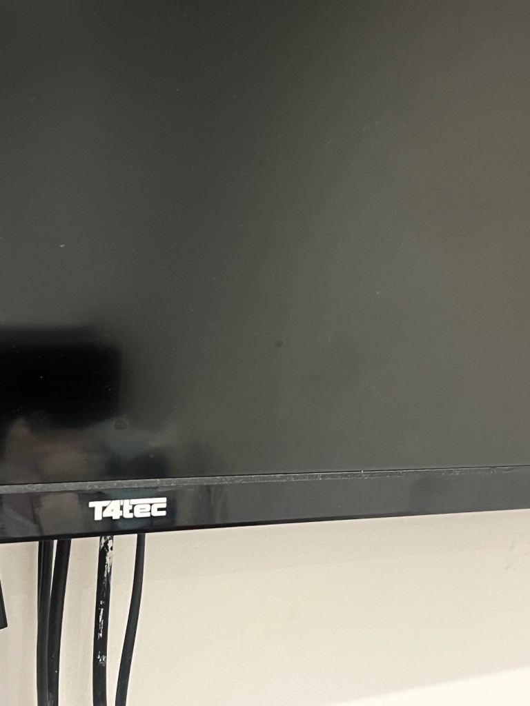 T4tec Black TV with Remote – Good Condition