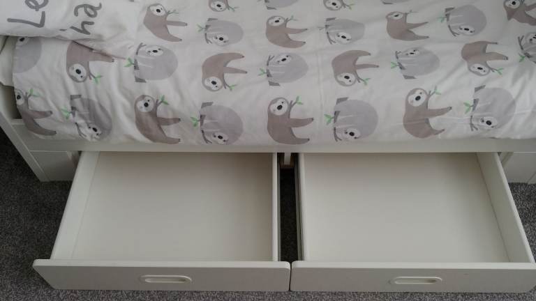 IKEA STUVA Cot Bed White With 2 STUVA GRUNDLIG Drawers & Mattress5