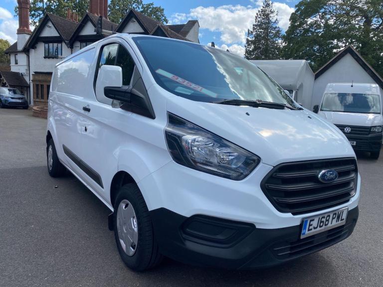 2018 Ford Transit Custom 2.0 300 EcoBlue L2 H1 Euro 6 5dr PANEL VAN Diesel Manual