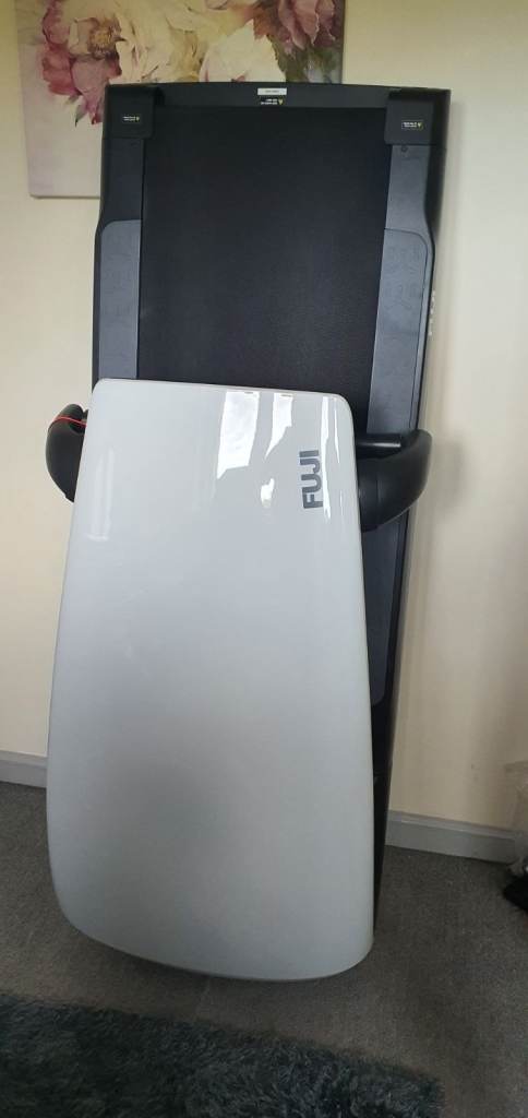 Treadmill running/jogging machine