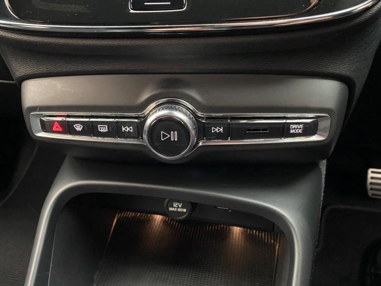 2021 Volvo XC40 2.0 B4 MHEV R-Design Auto Euro 6 (s/s) 5dr ESTATE Petrol/Electric Hybrid Automatic