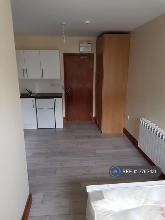 1 bedroom in Doggett Road, London, SE6 (#2782421)