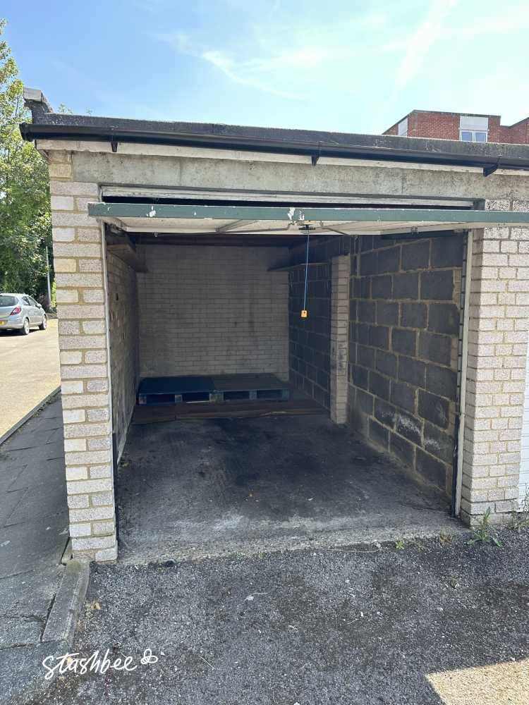 Fantastic 120 Sq Ft Garage available to rent in Croydon (CR0)
