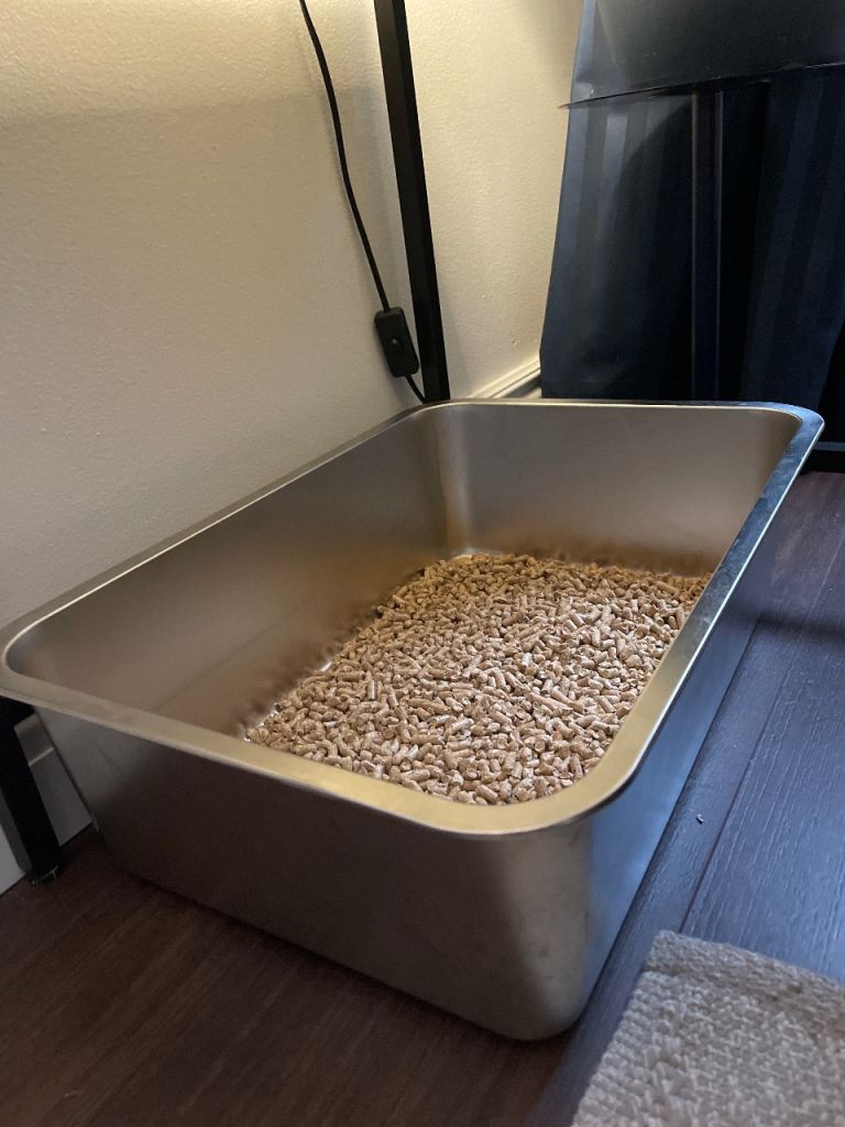 Stainless steel cat litter tray