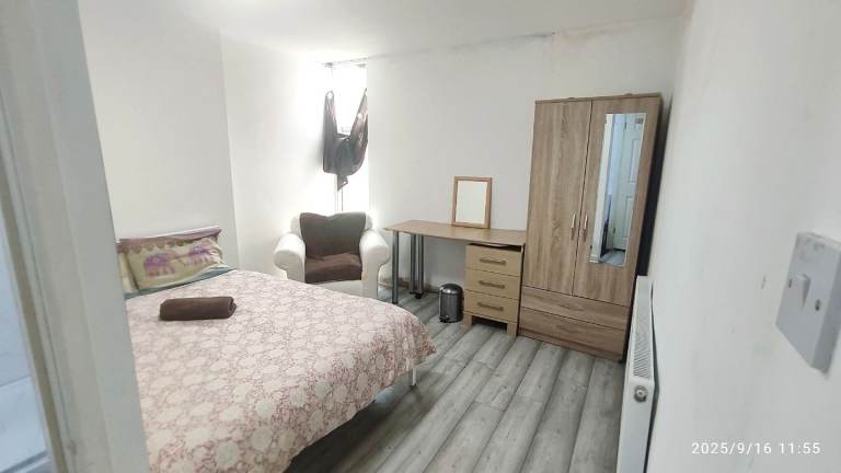 Single room for rent 