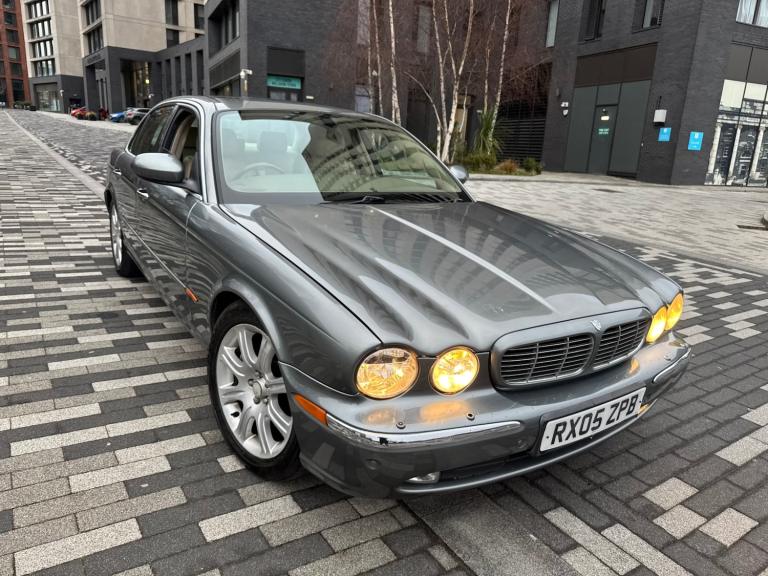 2005 JAGUAR XJ SERIES XJ6 3.0 V6 PETROL AUTO SALOON 4dr GREY + LOW MILES