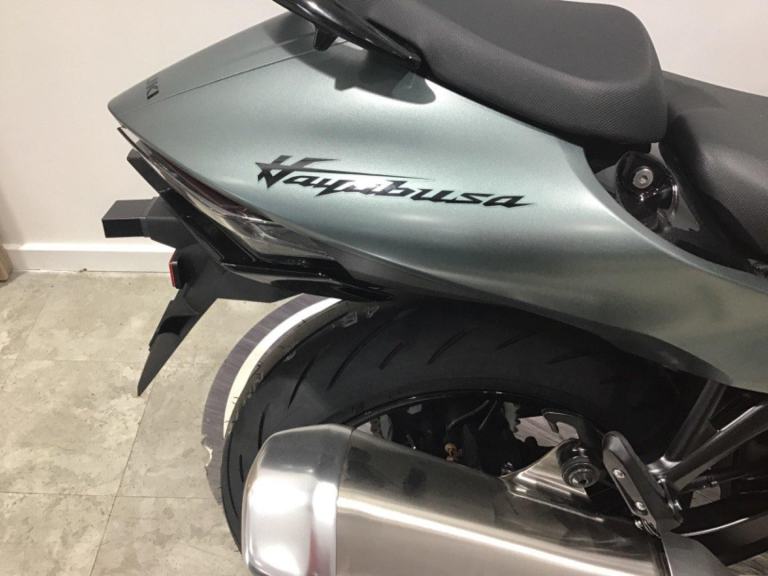 Suzuki Hayabusa 2025