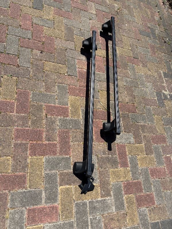 Thule exodus roof bars