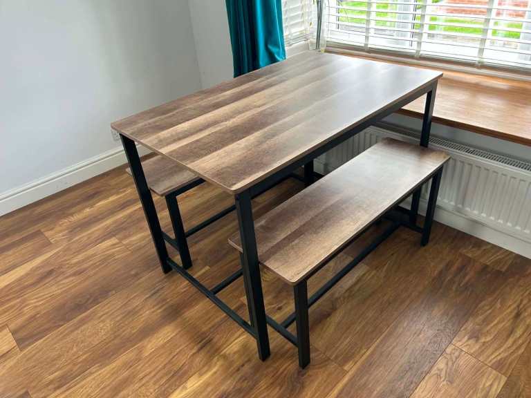 NEW dining table and 2 benches 110x70cm