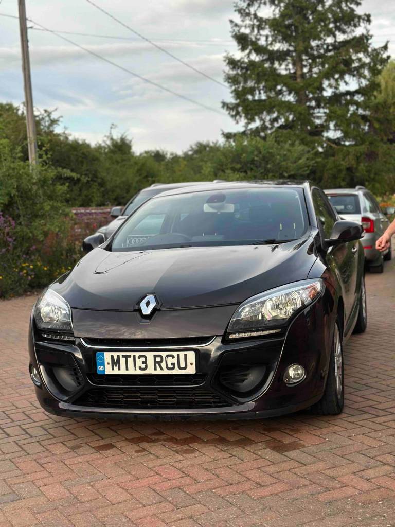 Renault Megane Coupe 1.5 dCi – Stylish, economical, and reliable