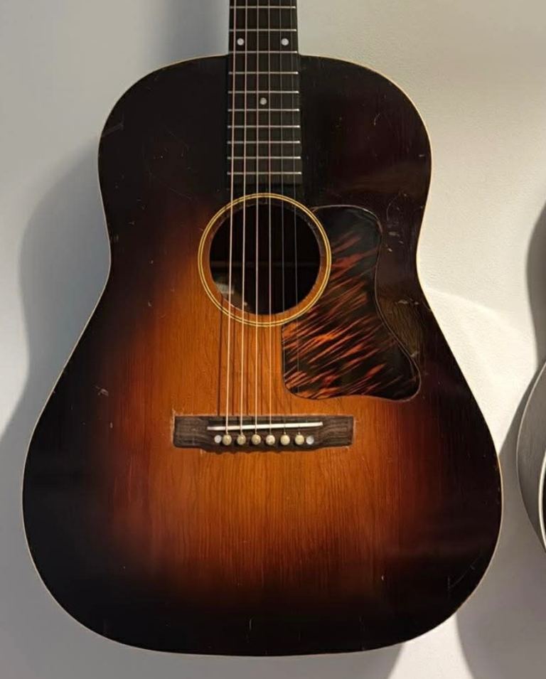 Gibson Roy Smeck Stage Deluxe Acoustic Guitar 