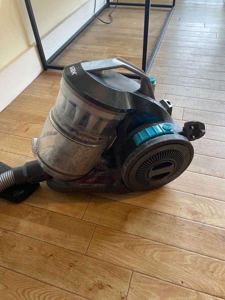 Vacuum cleaner 