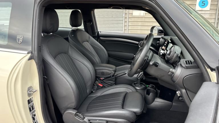 2022 MINI Hatch 2.0 Cooper S Exclusive 3dr Auto Petrol Hatchback Hatchback Petrol Automatic