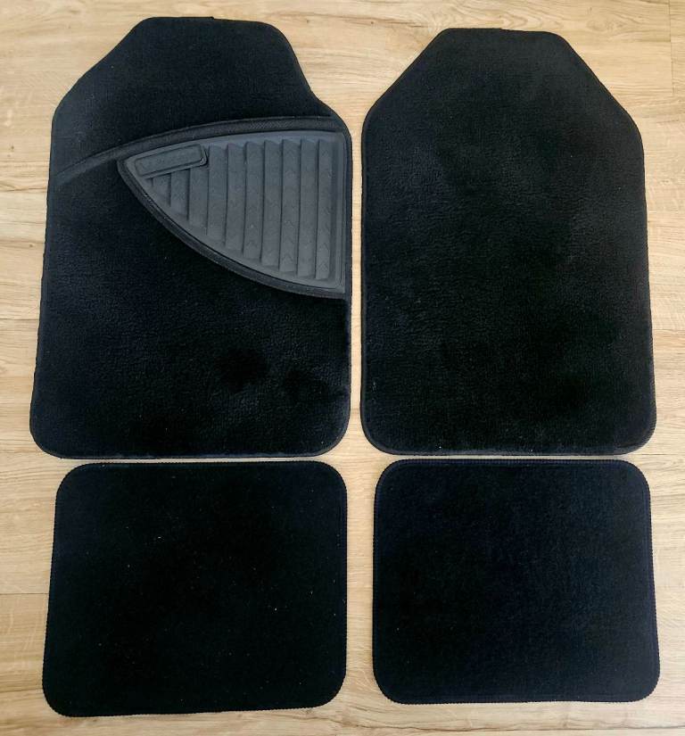Michelin Car Mat Set