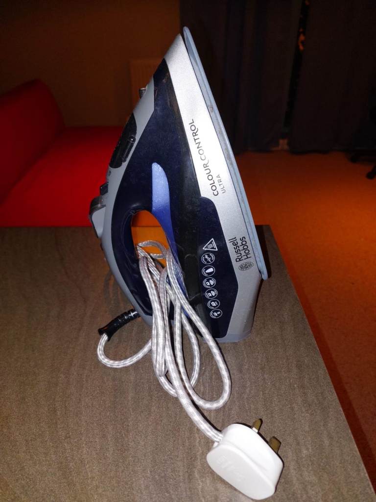 Russell Hobbs Colour Control Iron - Good Condition