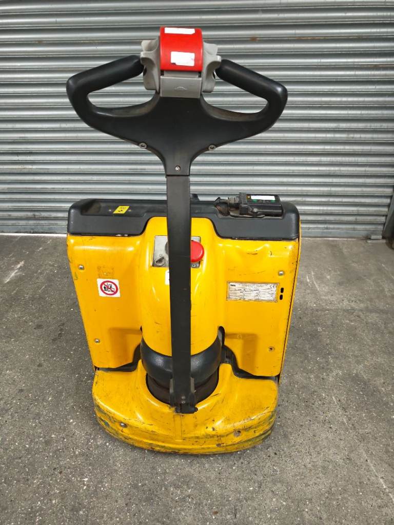 Yale electric pallet truck 